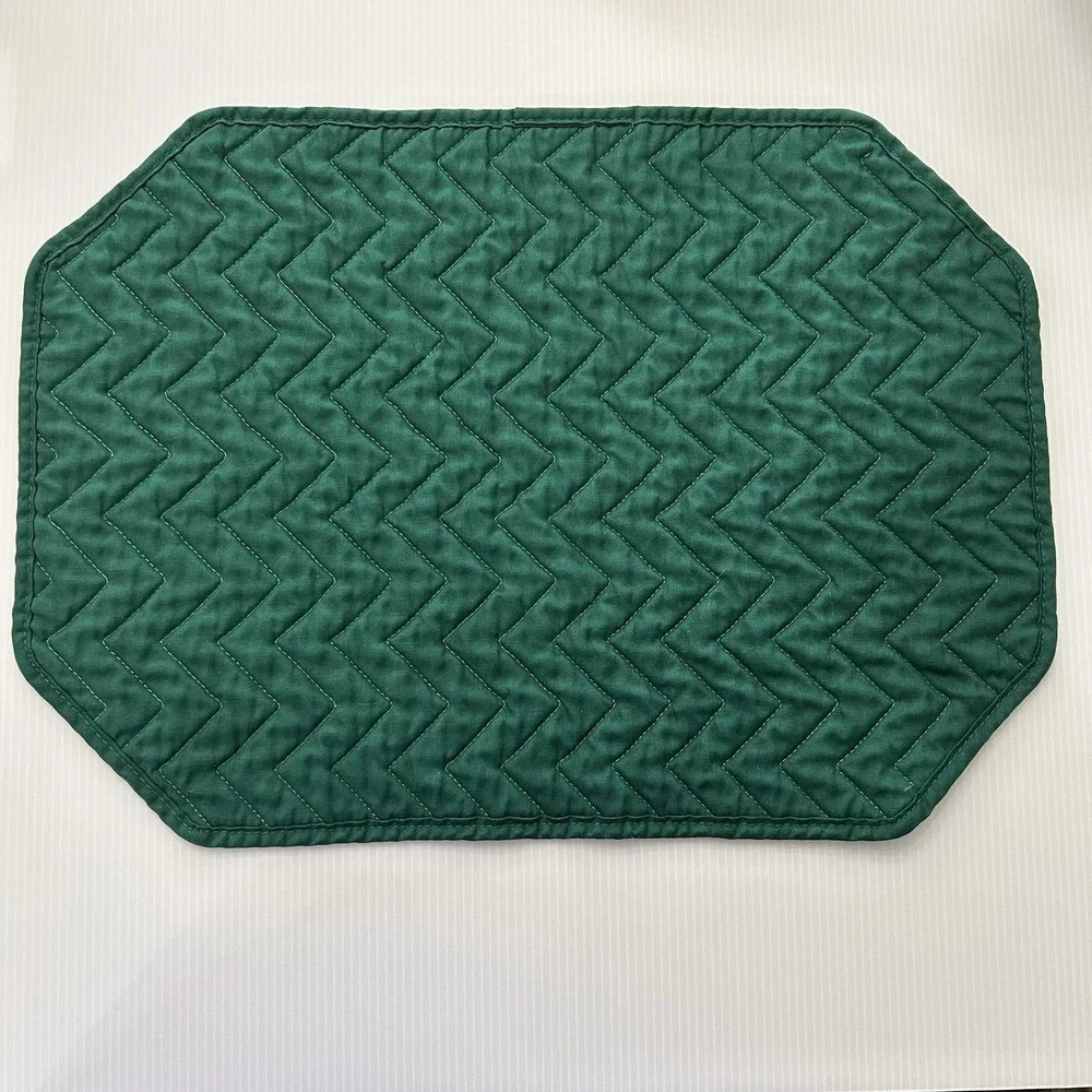 Handmade‎ Red And Green Quilted Zig Zag Placemats Set Of 4 Christmas Holiday